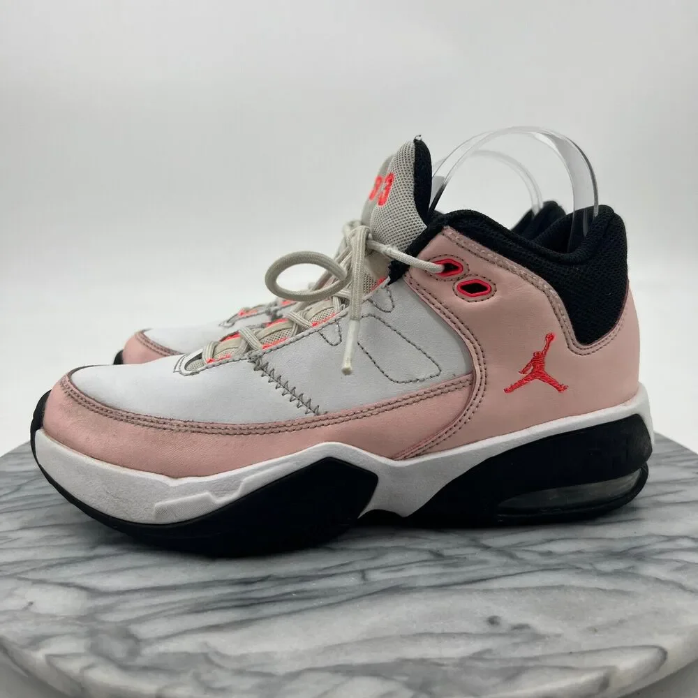 Nike Air Jordan Max Aura 3 Sneaker Big Kid Youth 5Y White Atmosphere Infrared 23